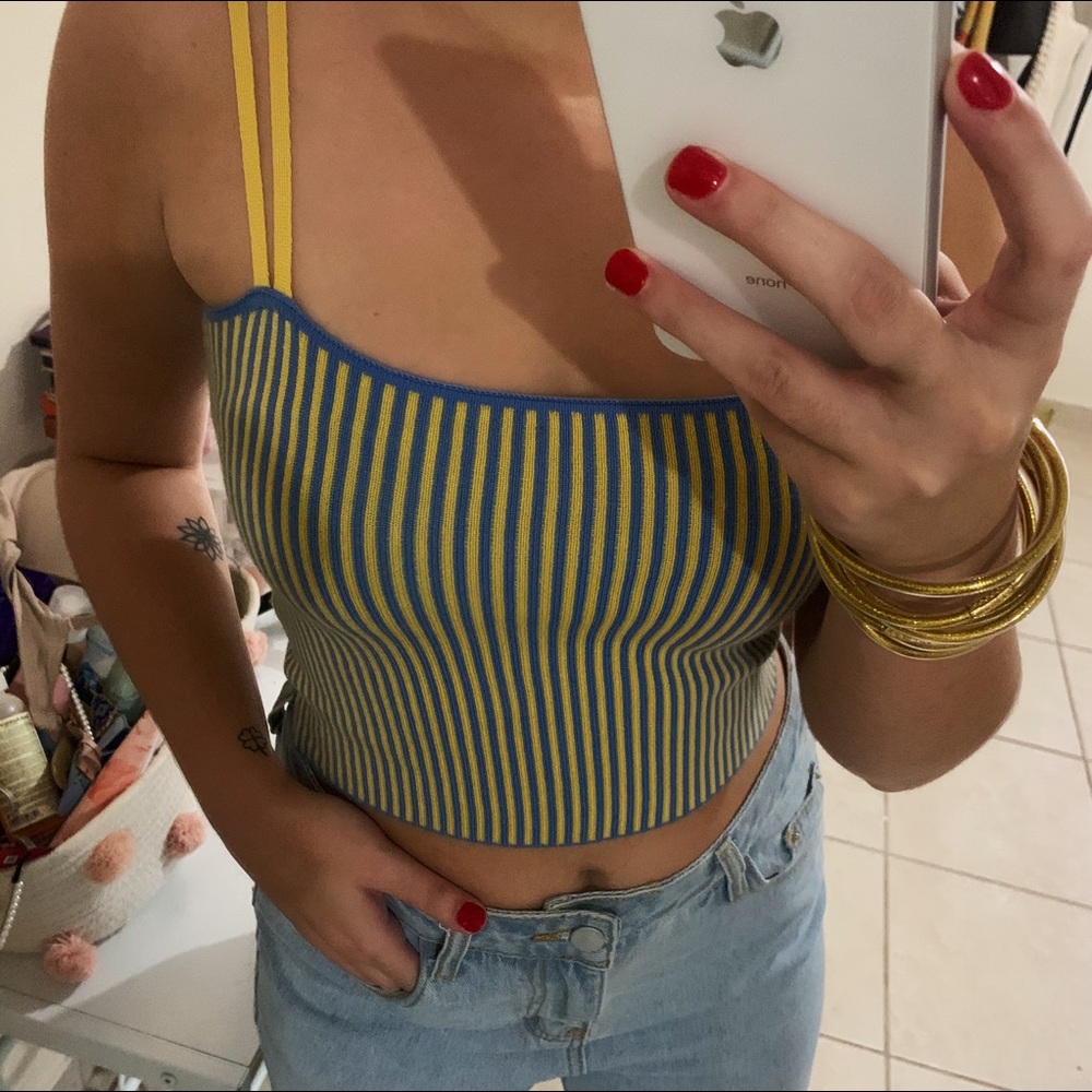 Crop Top - Picture 2 of 4